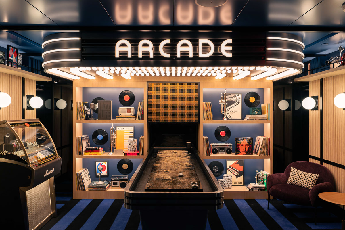retro arcade game room